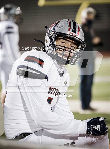 Thumbnail 3 in Cedar Park vs. Corpus Christi Veterans Memorial (UIL 5A Division I Semifinal) photogallery.