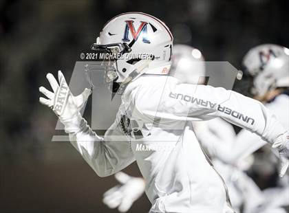 Thumbnail 2 in Cedar Park vs. Corpus Christi Veterans Memorial (UIL 5A Division I Semifinal) photogallery.