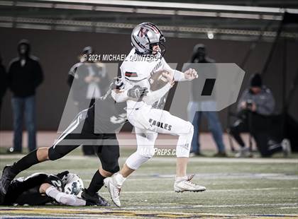 Thumbnail 3 in Cedar Park vs. Corpus Christi Veterans Memorial (UIL 5A Division I Semifinal) photogallery.