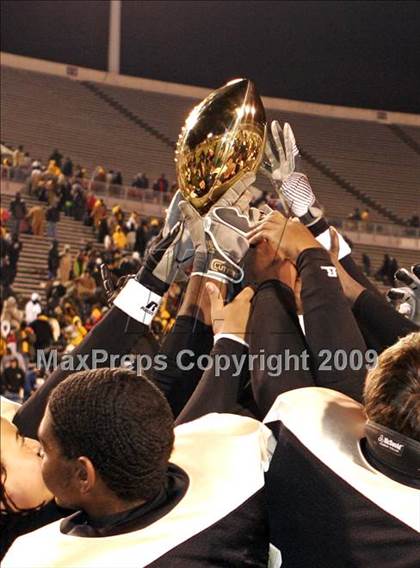Thumbnail 1 in Ackerman vs. Bassfield (MHSAA Class 2A Final) photogallery.