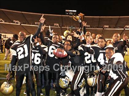 Thumbnail 2 in Ackerman vs. Bassfield (MHSAA Class 2A Final) photogallery.