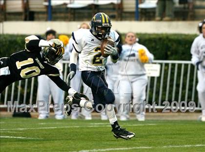 Thumbnail 1 in Ackerman vs. Bassfield (MHSAA Class 2A Final) photogallery.