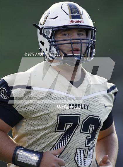 Thumbnail 3 in Farragut @ Bradley Central photogallery.