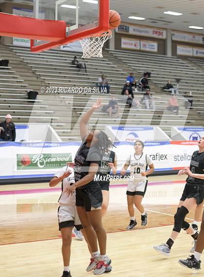 Thumbnail 1 in Cedar Park vs Galena Park (McDonald's Texas Invitational) photogallery.