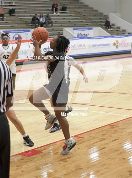 Thumbnail 1 in Cedar Park vs Galena Park (McDonald's Texas Invitational) photogallery.