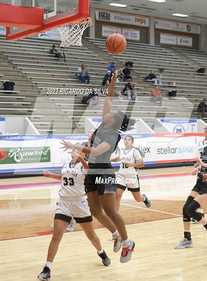 Thumbnail 3 in Cedar Park vs Galena Park (McDonald's Texas Invitational) photogallery.