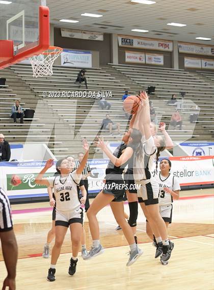 Thumbnail 3 in Cedar Park vs Galena Park (McDonald's Texas Invitational) photogallery.