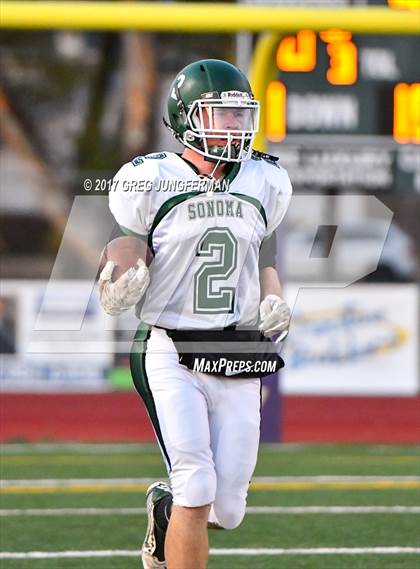 Thumbnail 3 in Sonoma Valley vs. Petaluma photogallery.