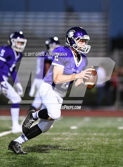Thumbnail 3 in Sonoma Valley vs. Petaluma photogallery.