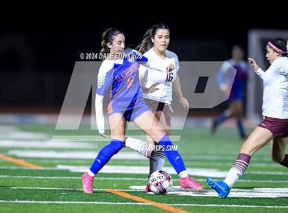 Thumbnail 3 in Kearny @ Clairemont photogallery.