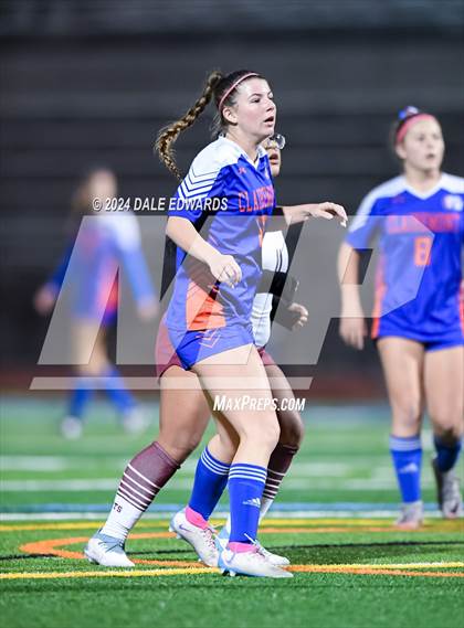 Thumbnail 3 in Kearny @ Clairemont photogallery.