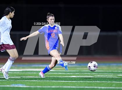 Thumbnail 3 in Kearny @ Clairemont photogallery.