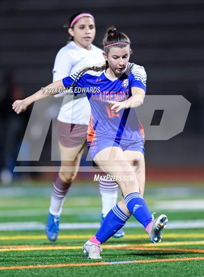 Thumbnail 3 in Kearny @ Clairemont photogallery.