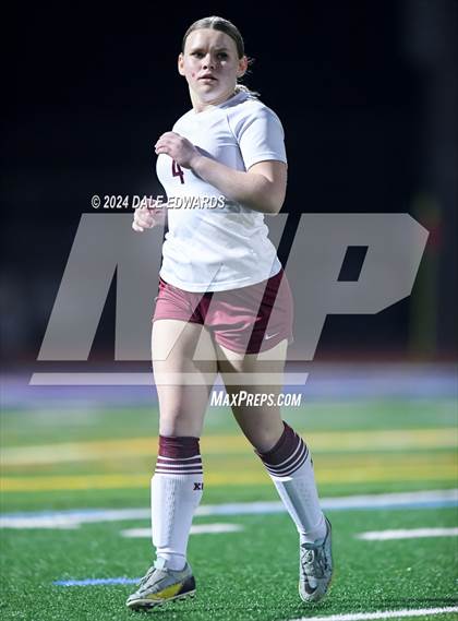 Thumbnail 3 in Kearny @ Clairemont photogallery.