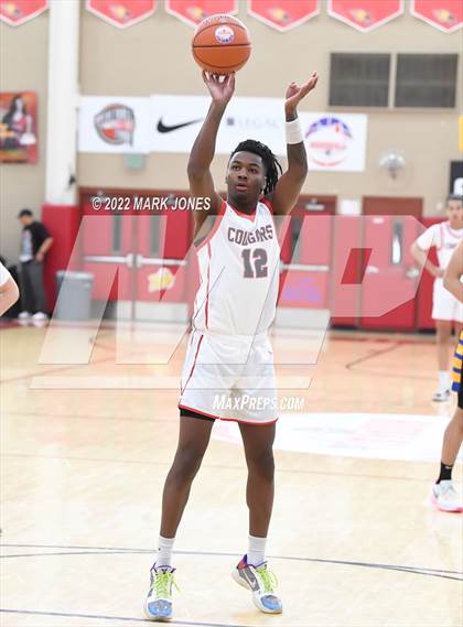 Thumbnail 2 in Simeon (IL) vs. Coronado (NV) -  (Hoophall West) photogallery.