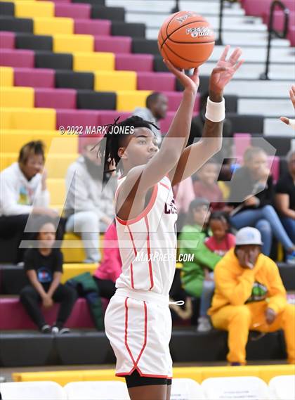 Thumbnail 3 in Simeon (IL) vs. Coronado (NV) -  (Hoophall West) photogallery.