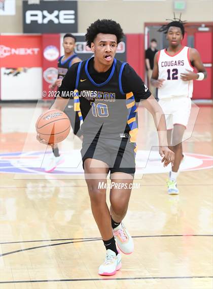 Thumbnail 2 in Simeon (IL) vs. Coronado (NV) -  (Hoophall West) photogallery.