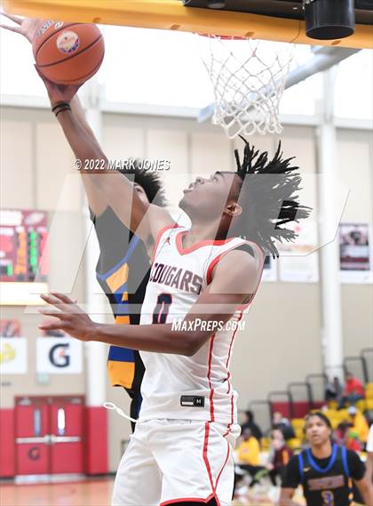 Thumbnail 2 in Simeon (IL) vs. Coronado (NV) -  (Hoophall West) photogallery.