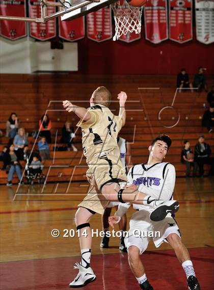 Thumbnail 3 in Laguna Hills vs. Shadow Hills (MaxPreps Holiday Classic) photogallery.