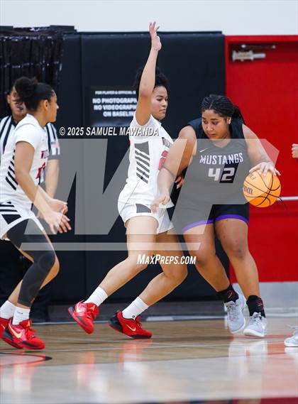 Thumbnail 3 in  Marlborough @ Harvard-Westlake photogallery.