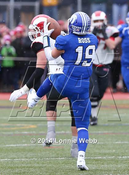 Thumbnail 1 in Darien vs. New Canaan (FCIAC Final) photogallery.