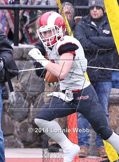 Thumbnail 2 in Darien vs. New Canaan (FCIAC Final) photogallery.