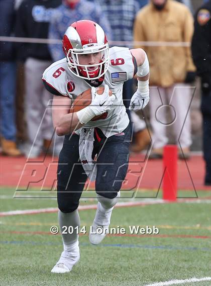 Thumbnail 2 in Darien vs. New Canaan (FCIAC Final) photogallery.