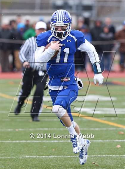 Thumbnail 3 in Darien vs. New Canaan (FCIAC Final) photogallery.
