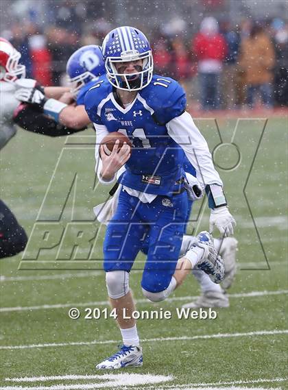 Thumbnail 2 in Darien vs. New Canaan (FCIAC Final) photogallery.
