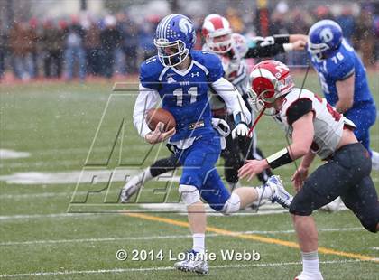 Thumbnail 2 in Darien vs. New Canaan (FCIAC Final) photogallery.