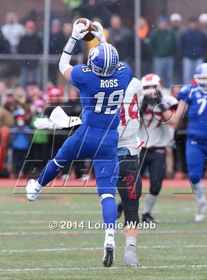 Thumbnail 2 in Darien vs. New Canaan (FCIAC Final) photogallery.
