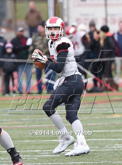 Thumbnail 3 in Darien vs. New Canaan (FCIAC Final) photogallery.