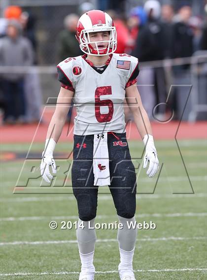Thumbnail 2 in Darien vs. New Canaan (FCIAC Final) photogallery.