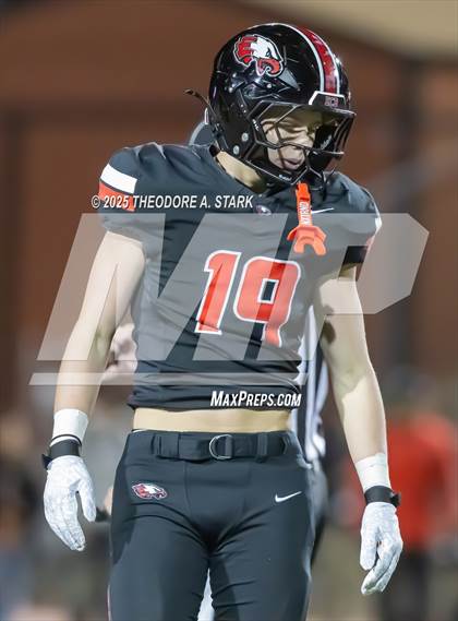 Thumbnail 1 in Eaglecrest vs. Legacy (CHSAA 5A 1st Round) photogallery.