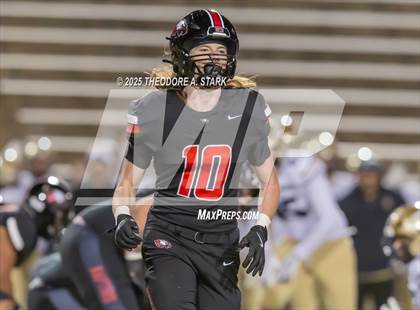Thumbnail 2 in Eaglecrest vs. Legacy (CHSAA 5A 1st Round) photogallery.