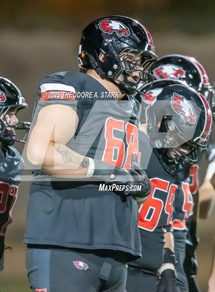 Thumbnail 3 in Eaglecrest vs. Legacy (CHSAA 5A 1st Round) photogallery.