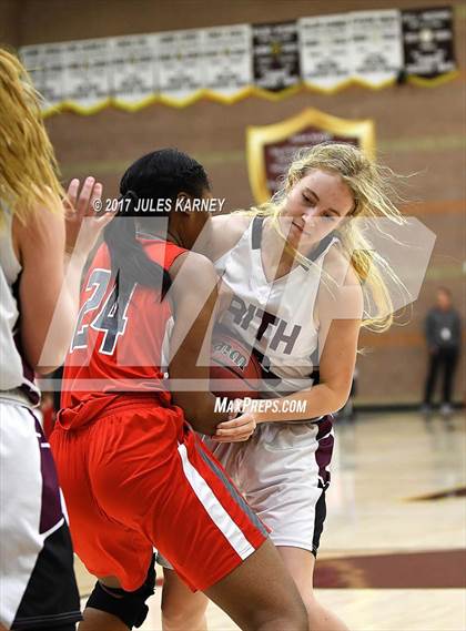 Thumbnail 3 in Faith Lutheran vs. Arbor View photogallery.