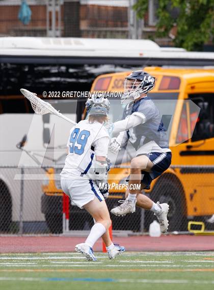 Thumbnail 2 in Wilton vs. Darien (FCIAC Finals) photogallery.