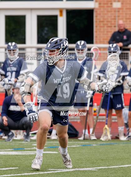 Thumbnail 2 in Wilton vs. Darien (FCIAC Finals) photogallery.
