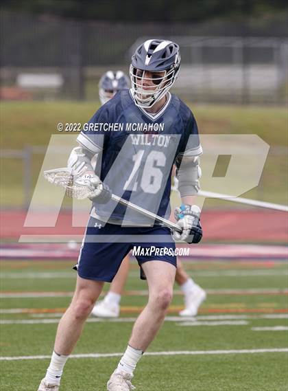 Thumbnail 2 in Wilton vs. Darien (FCIAC Finals) photogallery.