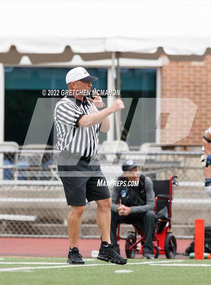 Thumbnail 3 in Wilton vs. Darien (FCIAC Finals) photogallery.