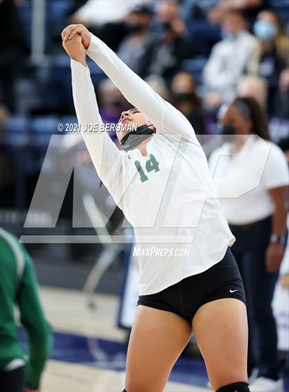Thumbnail 2 in Mission Oak vs. Reedley (CIF-CS D5 Final) photogallery.
