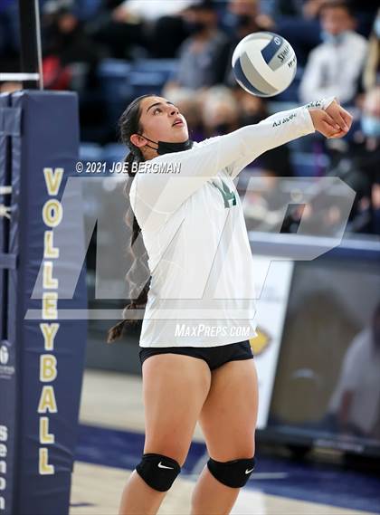 Thumbnail 2 in Mission Oak vs. Reedley (CIF-CS D5 Final) photogallery.