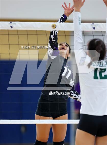 Thumbnail 1 in Mission Oak vs. Reedley (CIF-CS D5 Final) photogallery.