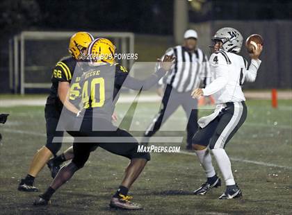 Thumbnail 2 in Woodson @ Lake Braddock photogallery.