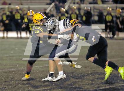 Thumbnail 3 in Woodson @ Lake Braddock photogallery.