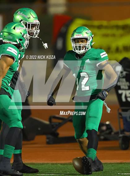 Thumbnail 2 in Inglewood vs. Chaminade (CIF SS D2 Semi-Finals) photogallery.