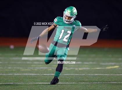 Thumbnail 2 in Inglewood vs. Chaminade (CIF SS D2 Semi-Finals) photogallery.
