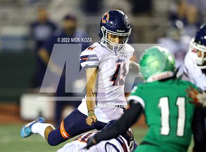 Thumbnail 2 in Inglewood vs. Chaminade (CIF SS D2 Semi-Finals) photogallery.