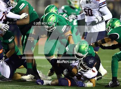 Thumbnail 1 in Inglewood vs. Chaminade (CIF SS D2 Semi-Finals) photogallery.